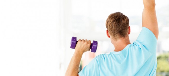 fitting-in-fitness Man lifting weights